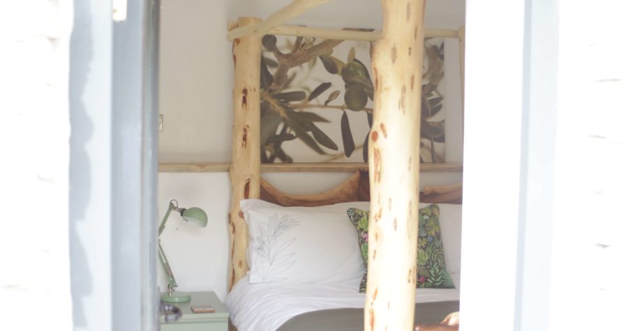 Four poster bed at speedwell stable